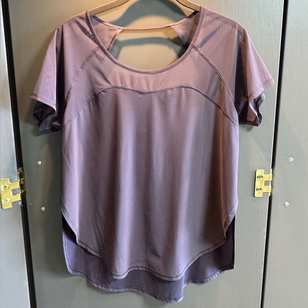 Lululemon quick dry Women's Purple Short Sleeve Top with cutout- breathable
